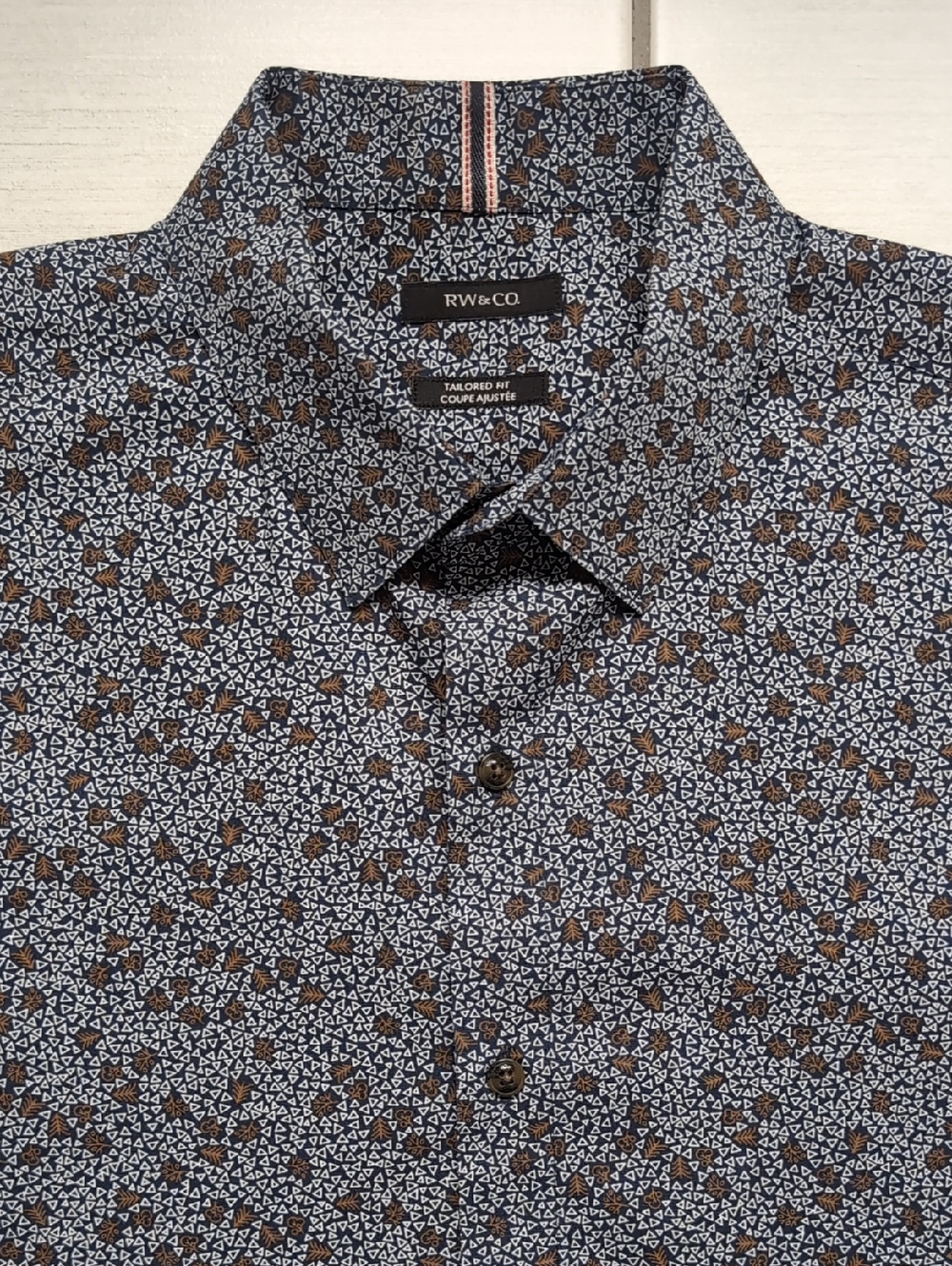 3/$25 RW&CO Patterned Dress Shirt